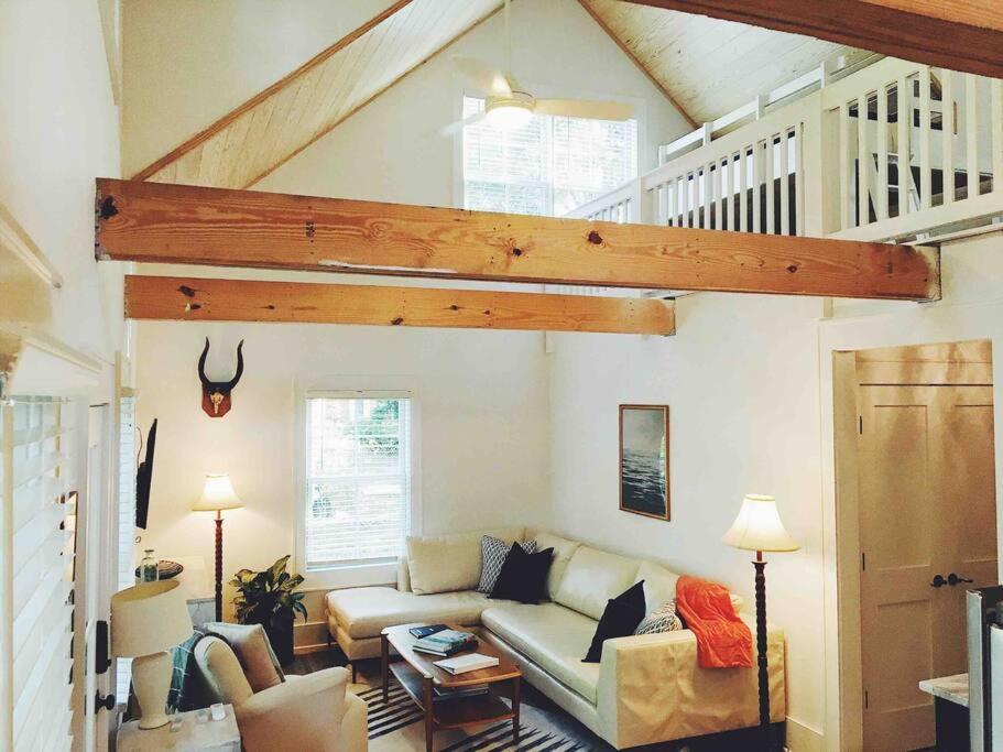 Liz Lane Cottage- Entire Guesthouse Charleston Exterior foto